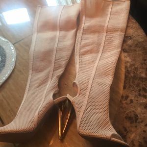 NWT Sheer boots